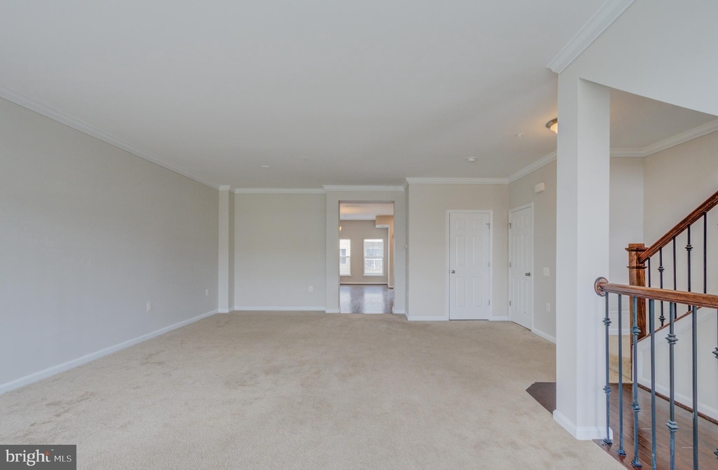 623 Diamondback Drive - Photo 2