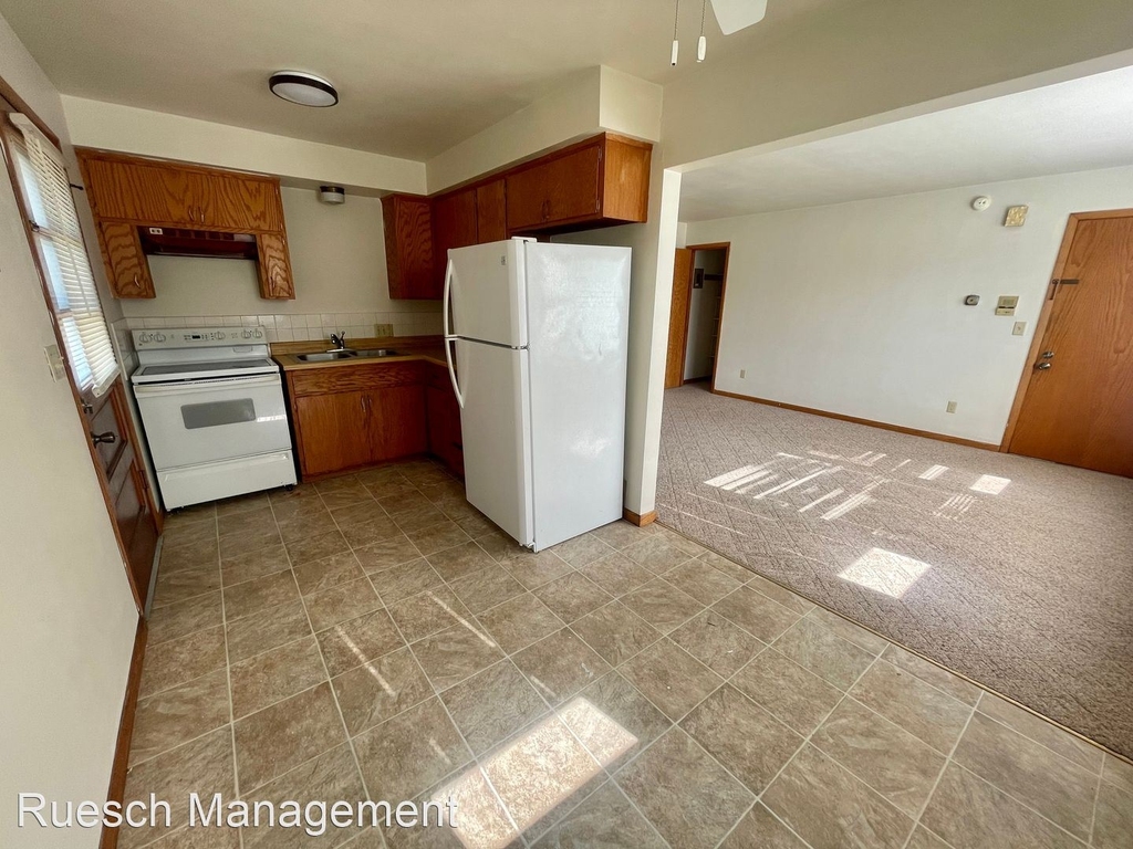 2418 N Bay St - Photo 4