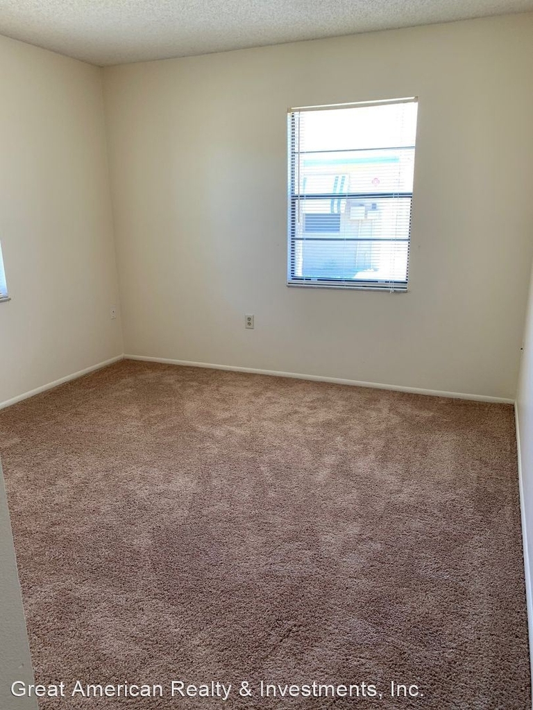 7108 Barclay Ave. Apt C - Photo 8