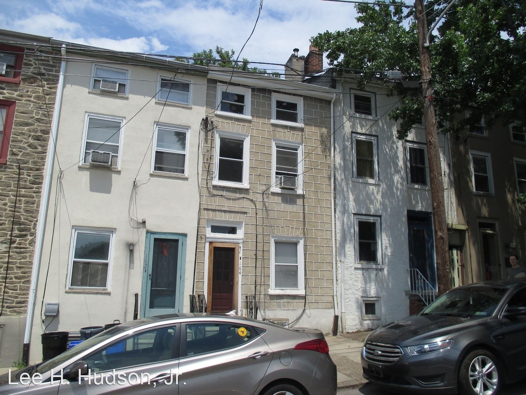 164 Carson St - Photo 0