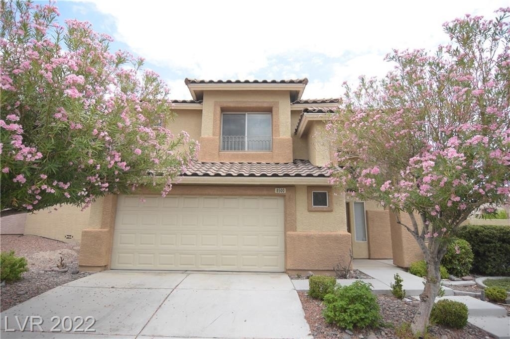 8500 Arco Iris Lane - Photo 0