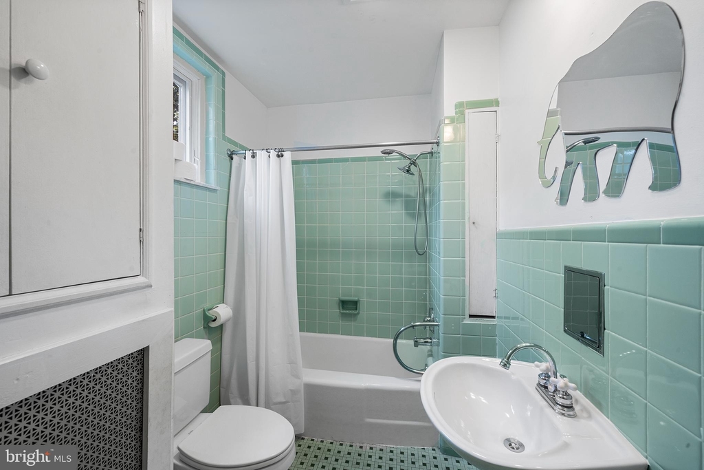 744 S 10th Street - Photo 10