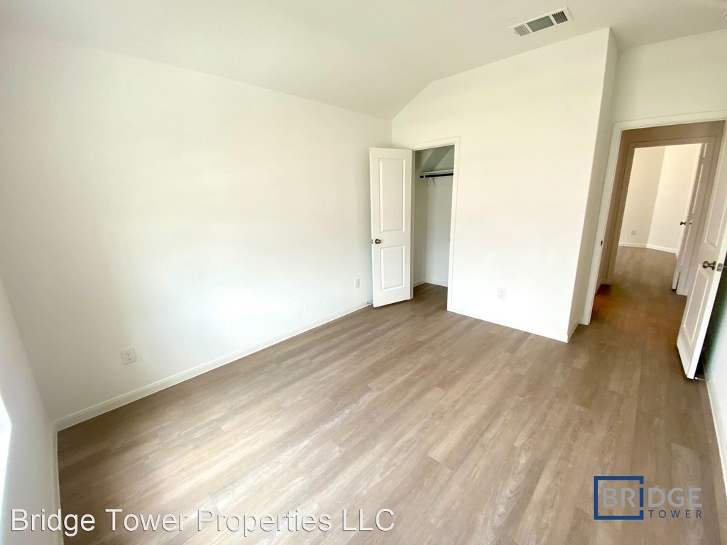 2720 Coral Valley - Photo 10