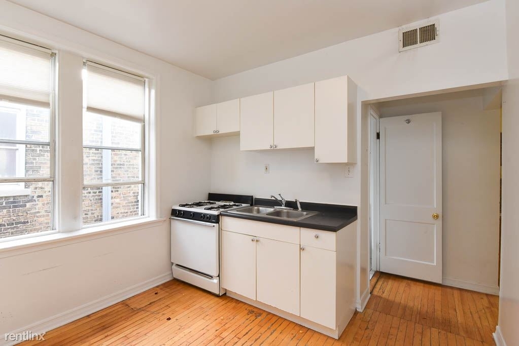 3038 W. Wellington , Unit 3 - Photo 3