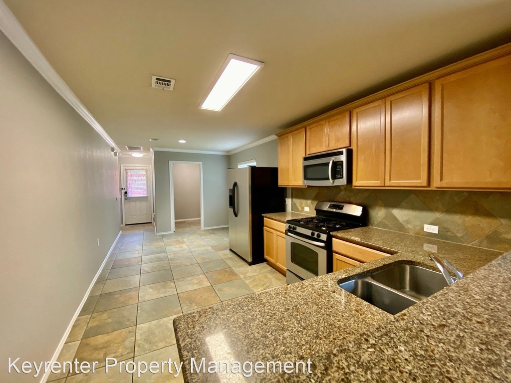 5524 Kleberg Trl - Photo 4