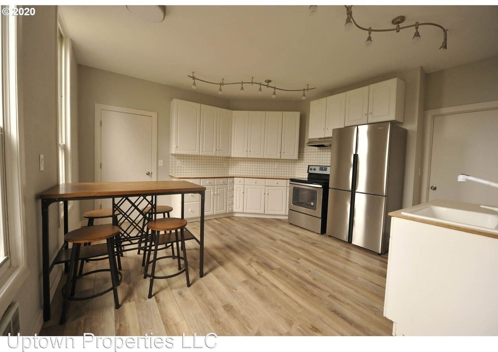 2069 Sw Park Ave - Photo 4