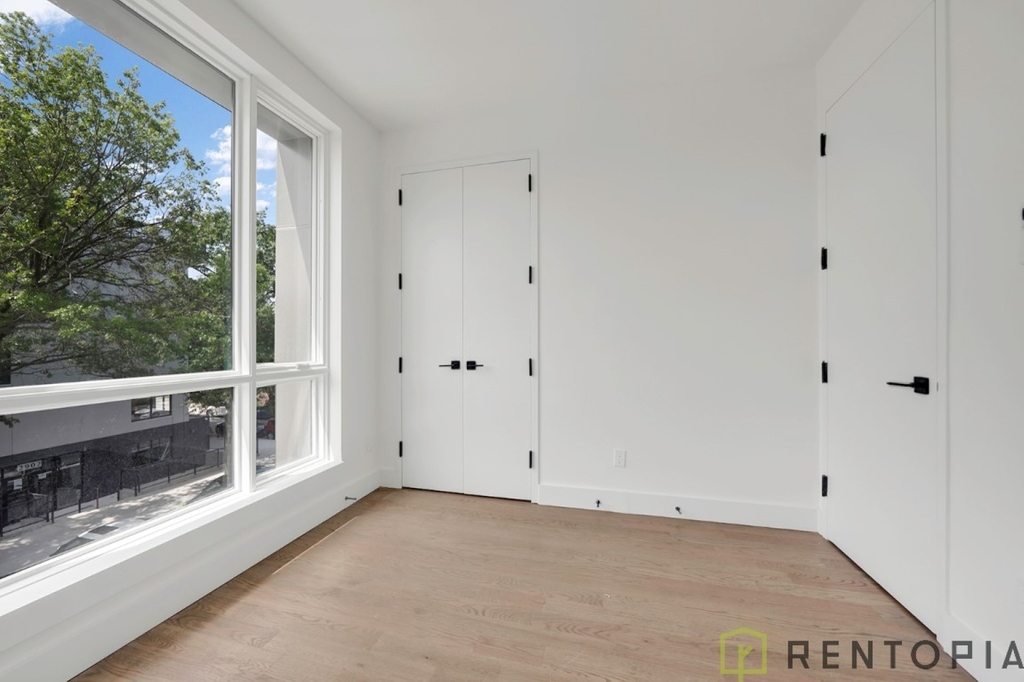 2909 Albemarle Road - Photo 7