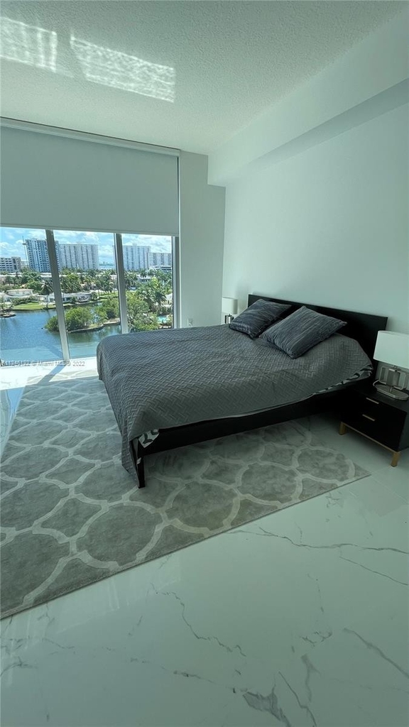 330 Sunny Isles Blvd - Photo 4