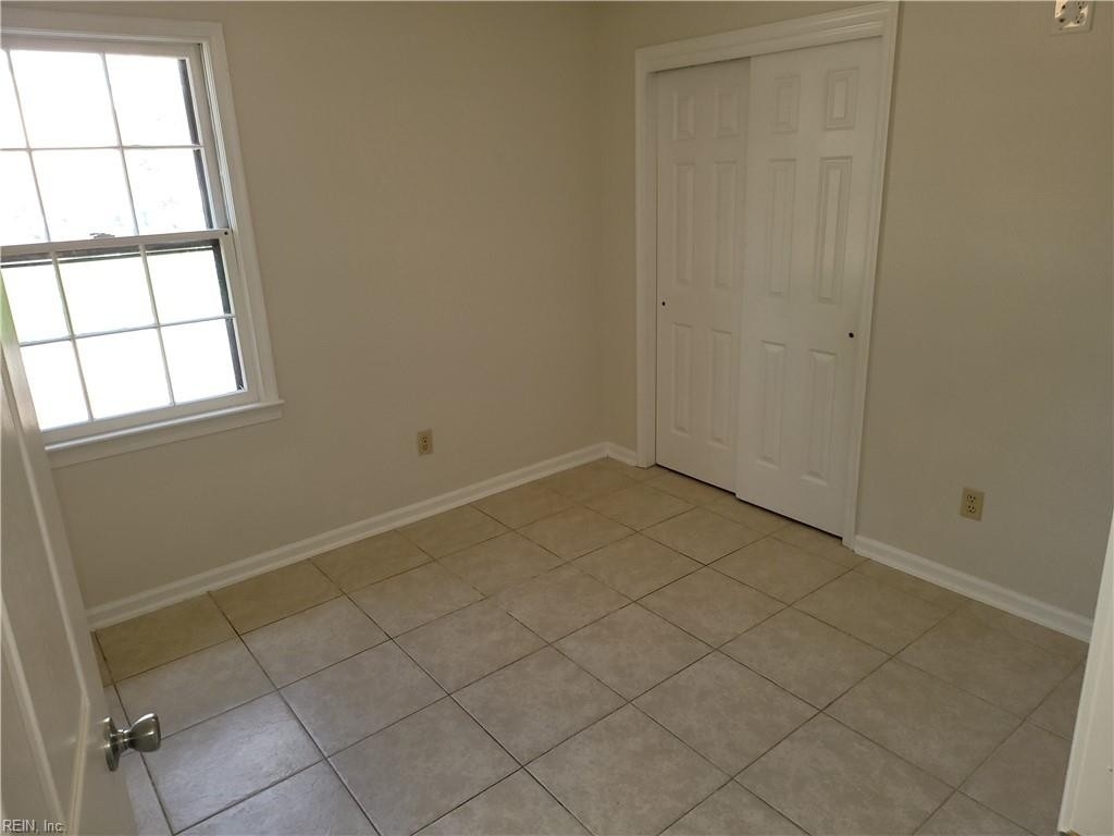 1917 Gatewood Court - Photo 6