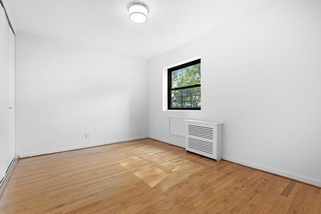 202-16 42nd Avenue - Photo 3