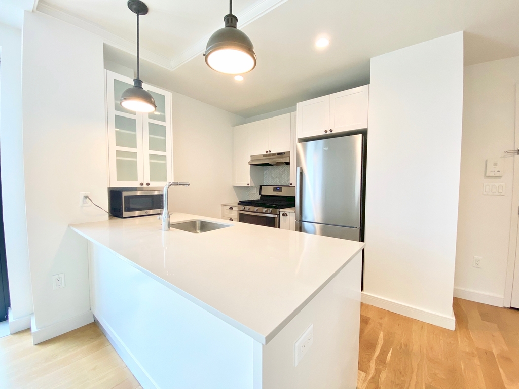 409 Eastern Parkway - Photo 1