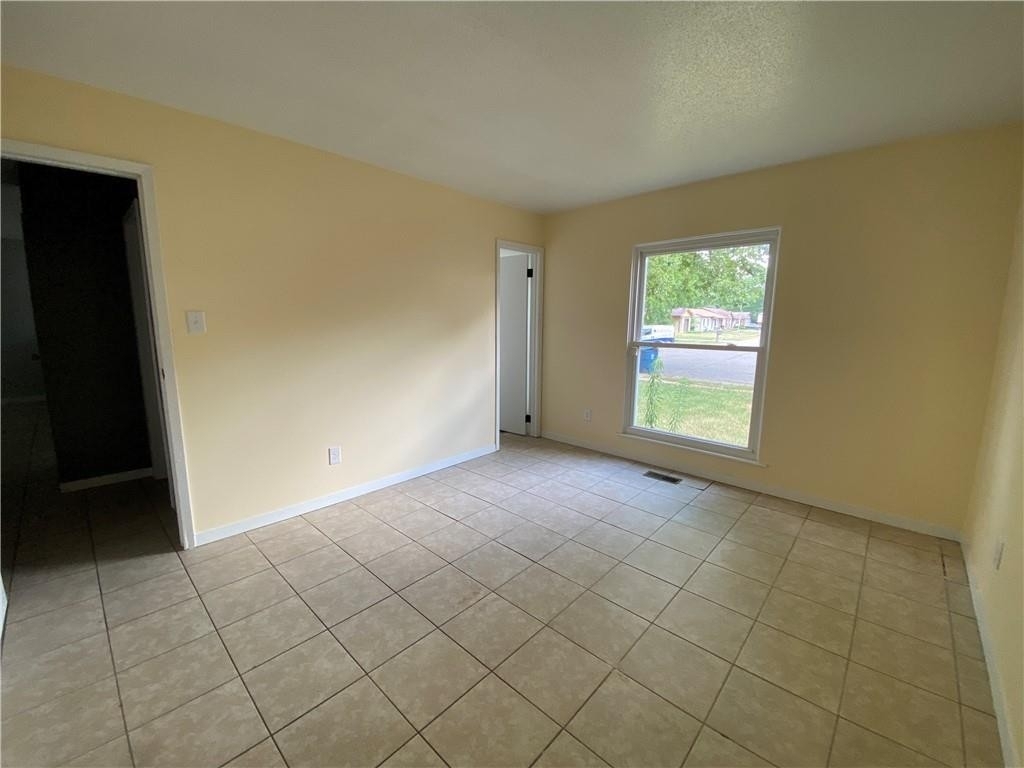 9404 Big Ben Circle - Photo 3