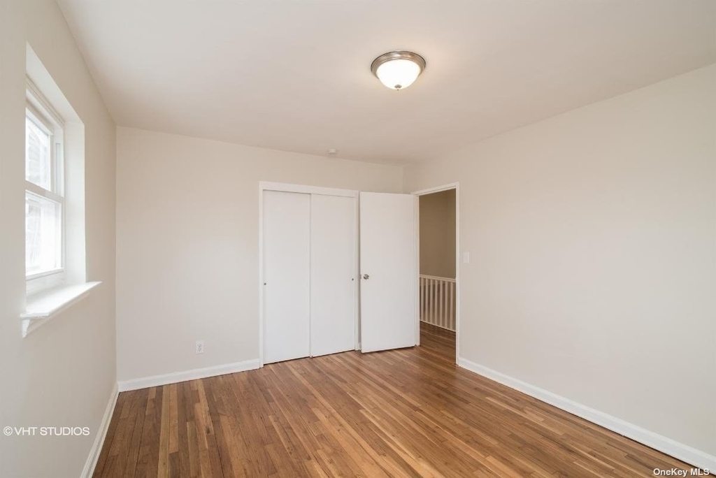 2452 Wilson Avenue - Photo 9