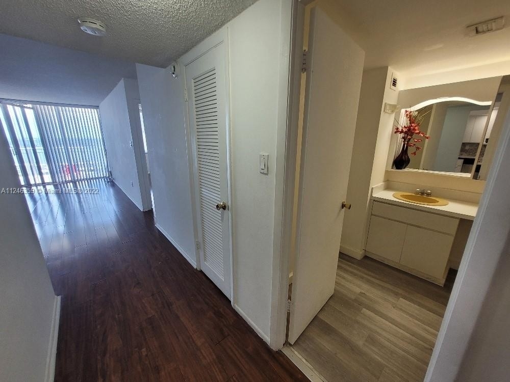 18021 Biscayne Blvd - Photo 10