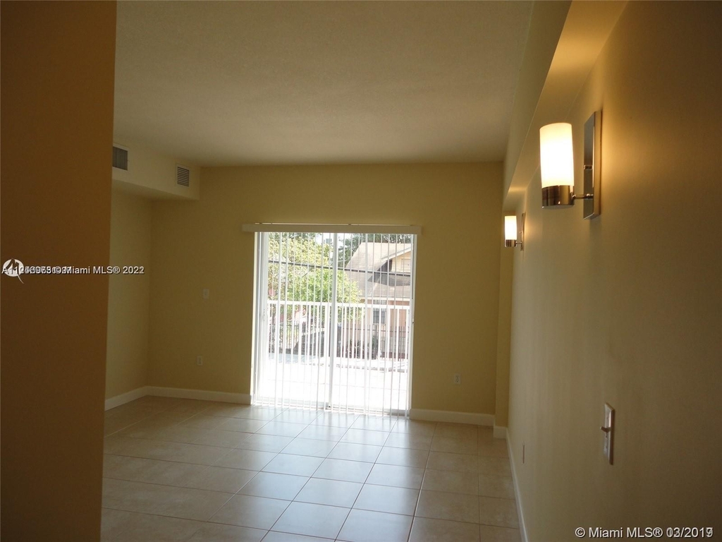 134 Sw 7th Ave - Photo 5