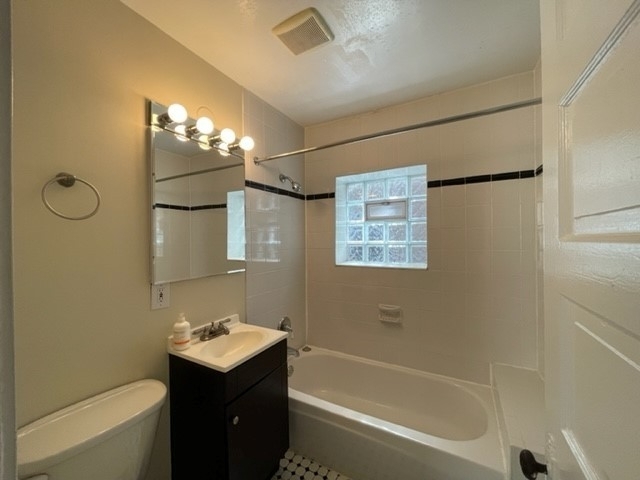 1613 W Berwyn Avenue - Photo 6