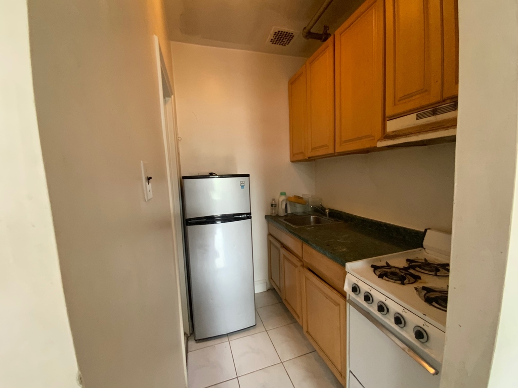 25 West 126th Street - Photo 2