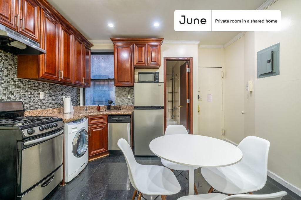 209 West 109th Street - Photo 6