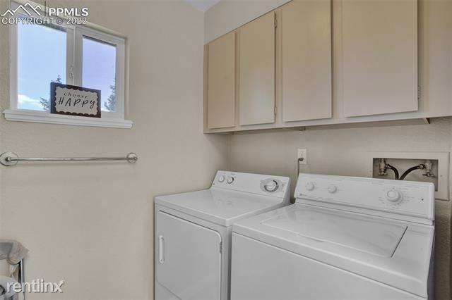 7635 Dawnview Court - Photo 16