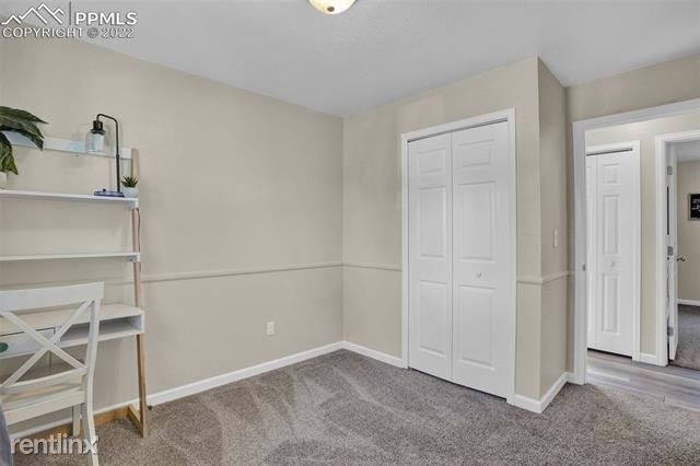 7635 Dawnview Court - Photo 14