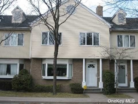 606 Oceanpoint Avenue - Photo 0