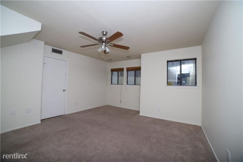 2612 San Pedro St St 223 - Photo 2