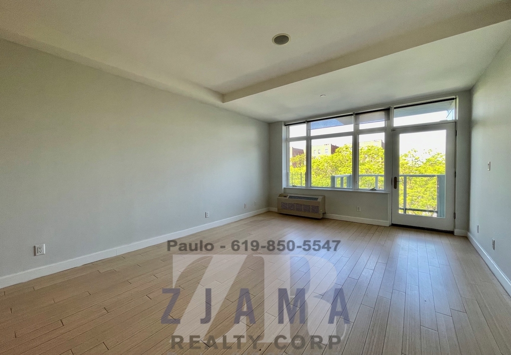 601 Ocean Parkway - Photo 2