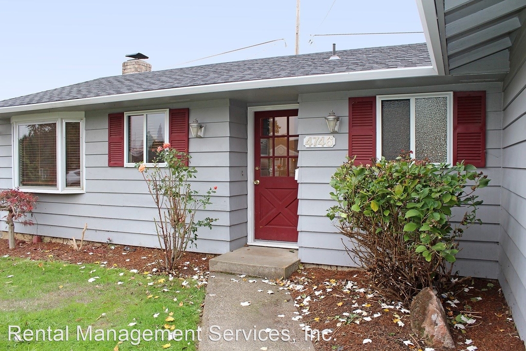 4746 Ne 78th Ave - Photo 2