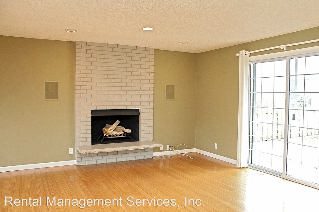 4746 Ne 78th Ave - Photo 3