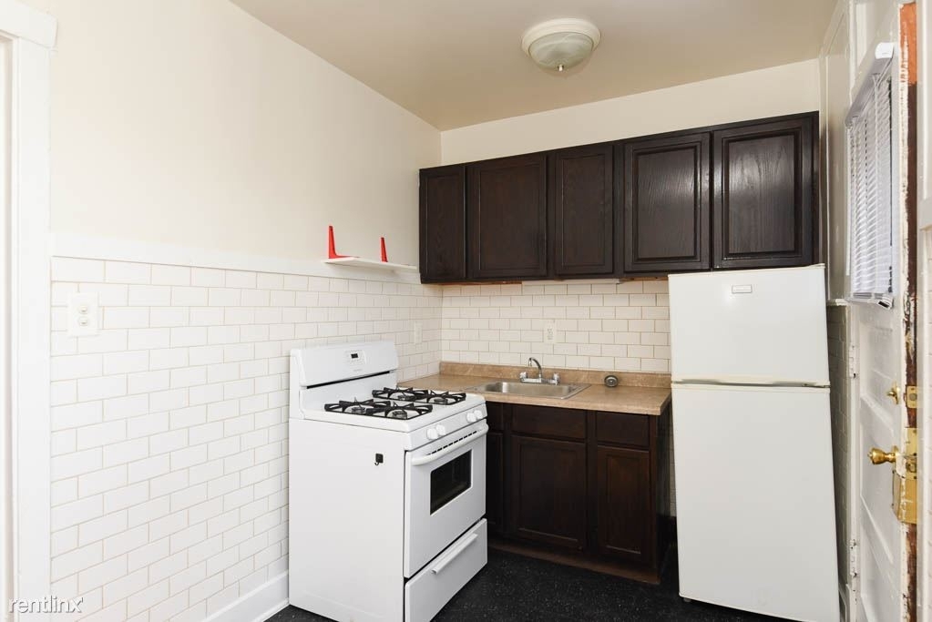 1749 W. Devon, Unit 4 - Photo 3