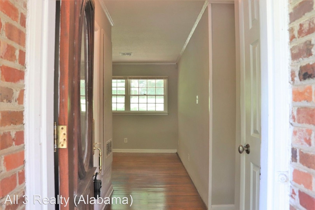 3414 Milan Drive - Photo 3