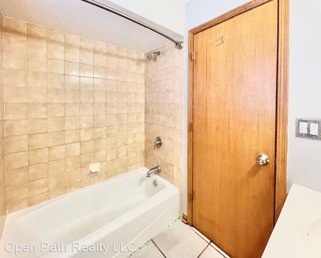 2714 W. 37th Pl. - Photo 15