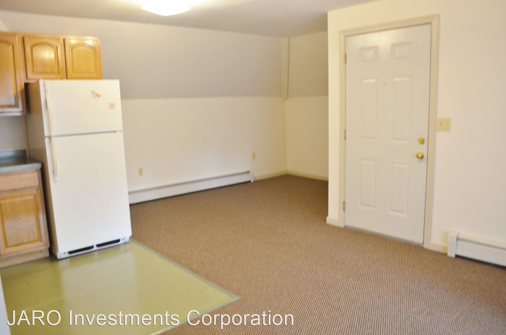 207 Wethersfield Ave - Photo 3