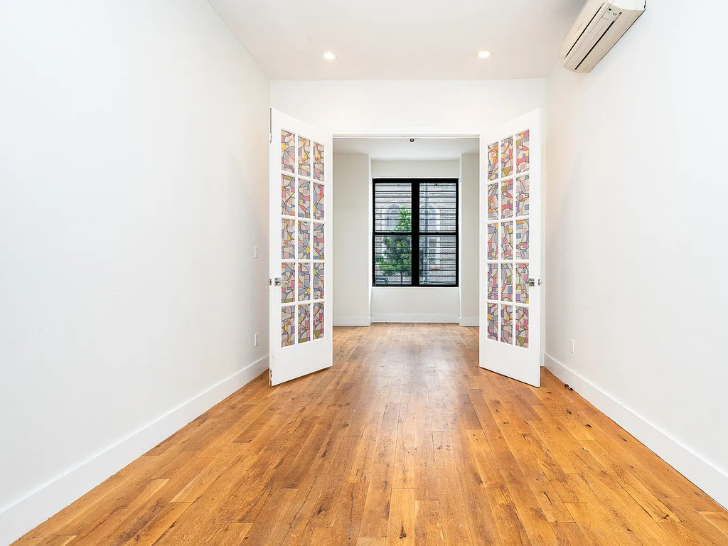 184 Suydam Street - Photo 3