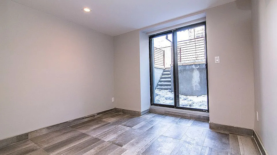 184 Suydam Street - Photo 13