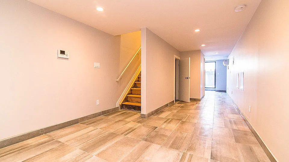 184 Suydam Street - Photo 1