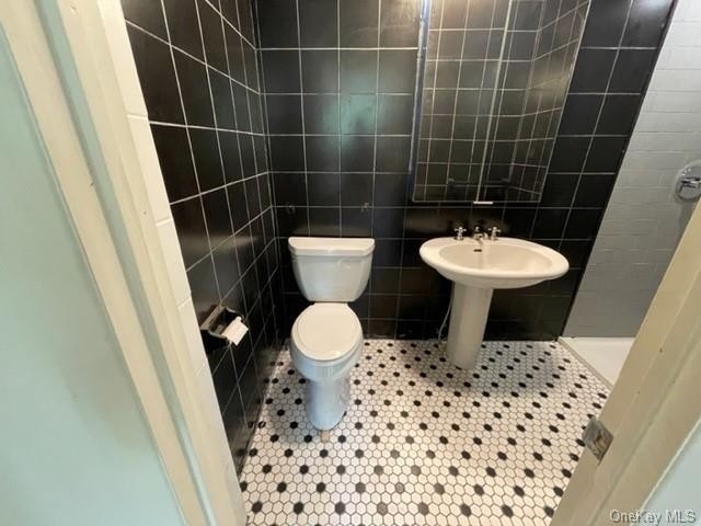 412 E 120th Street - Photo 6