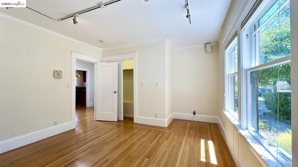 4225 Balfour Avenue - Photo 18