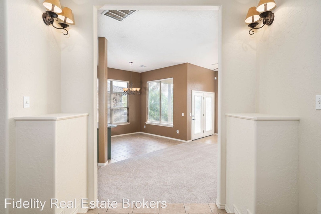 10100 Shadowview Dr - Photo 10
