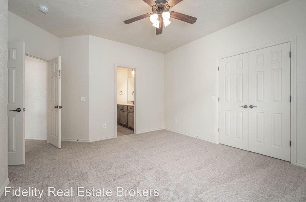 10100 Shadowview Dr - Photo 14