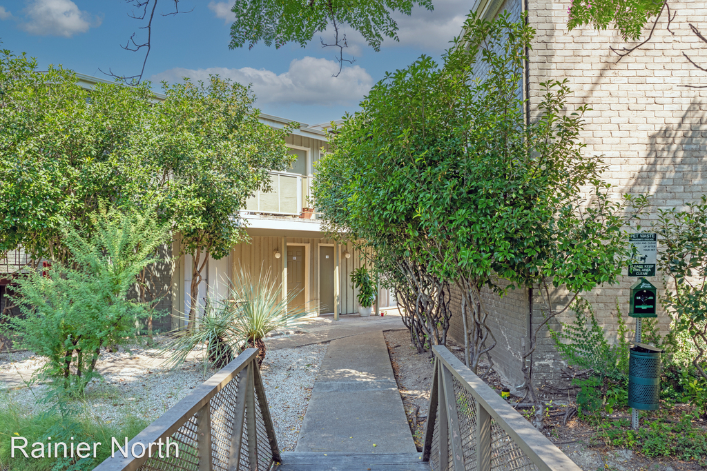 1507 Houston Street - Photo 1