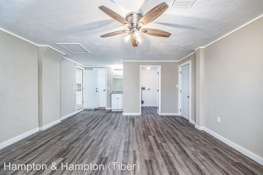 11715 Enterprise Drive - Photo 28