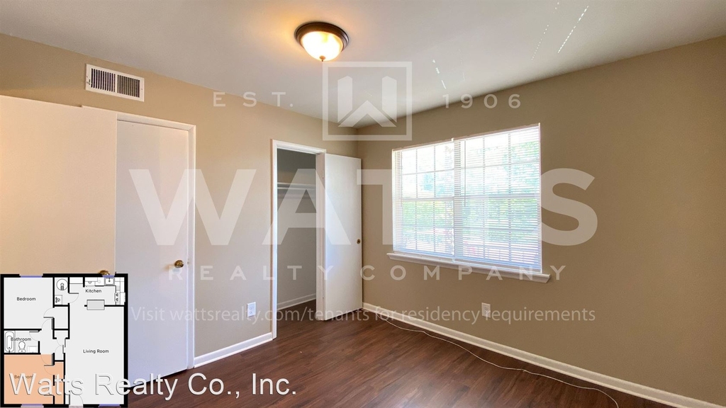 8909 Parkway East - Photo 13