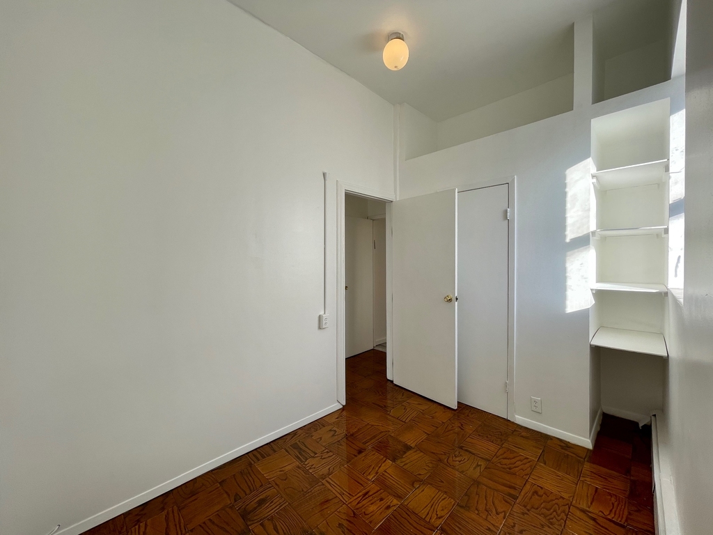 301 East 110th Street - Photo 7