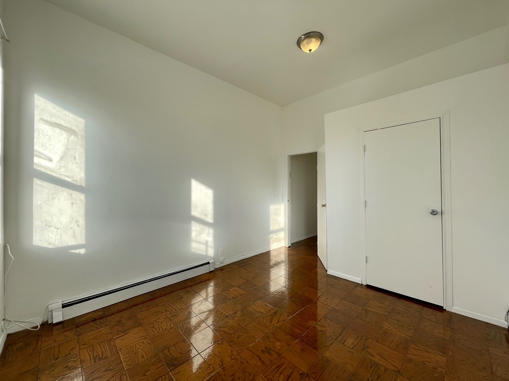 301 East 110th Street - Photo 4