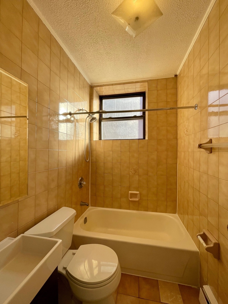 301 East 110th Street - Photo 10