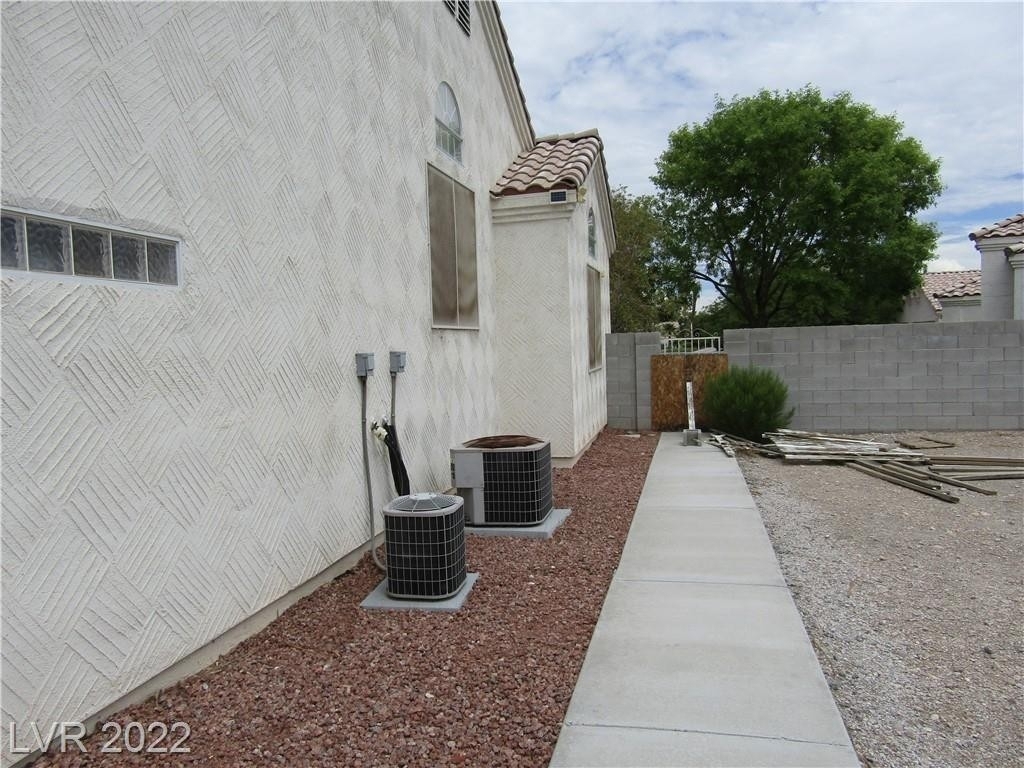 3273 Cambridgeshire Street - Photo 48