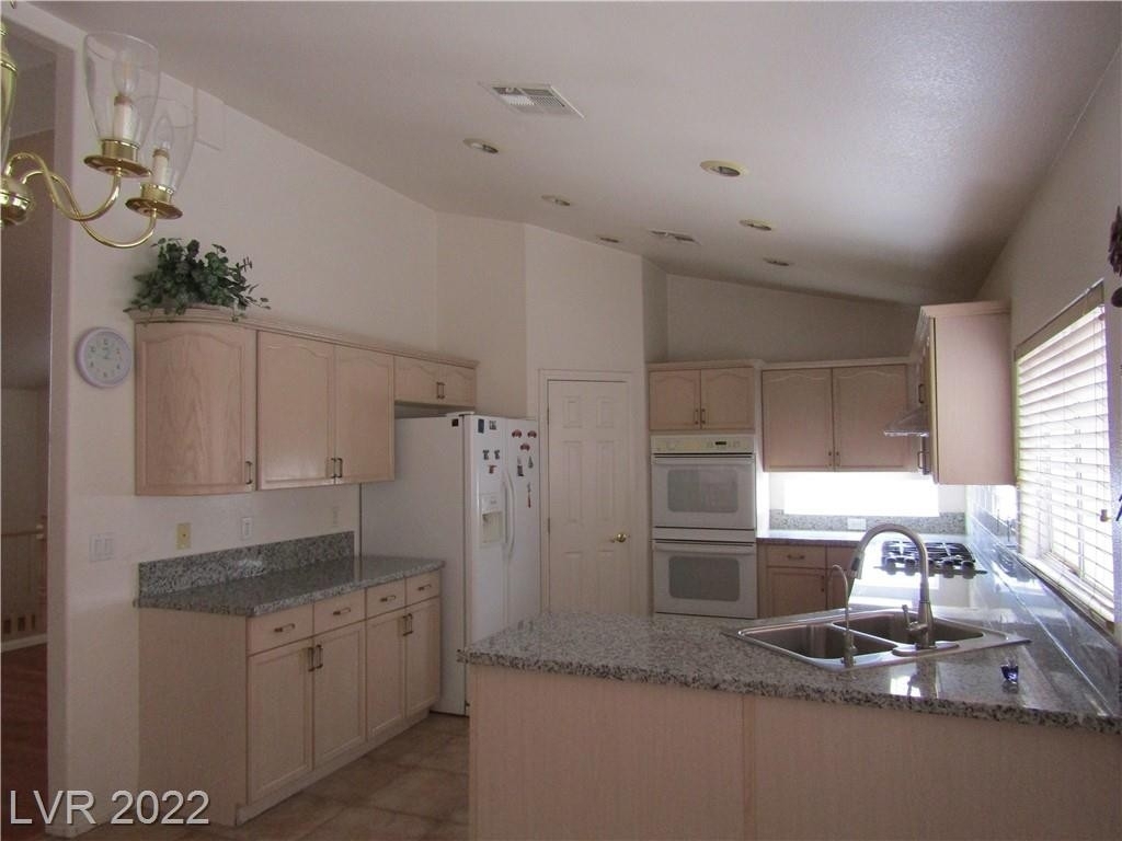 3273 Cambridgeshire Street - Photo 15