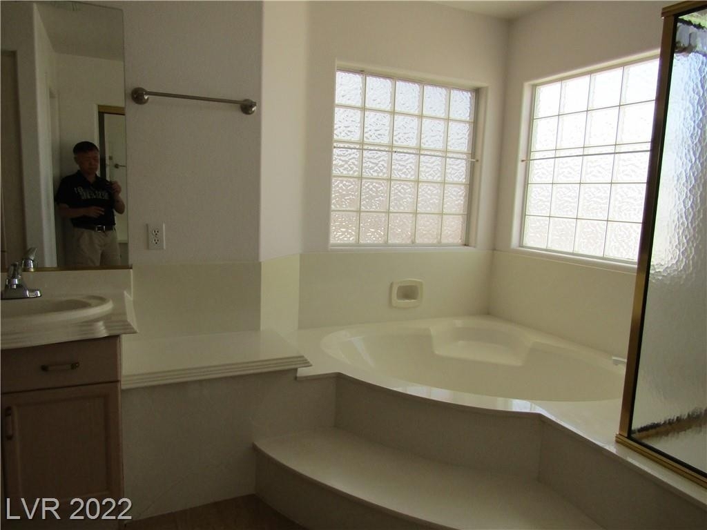 3273 Cambridgeshire Street - Photo 41