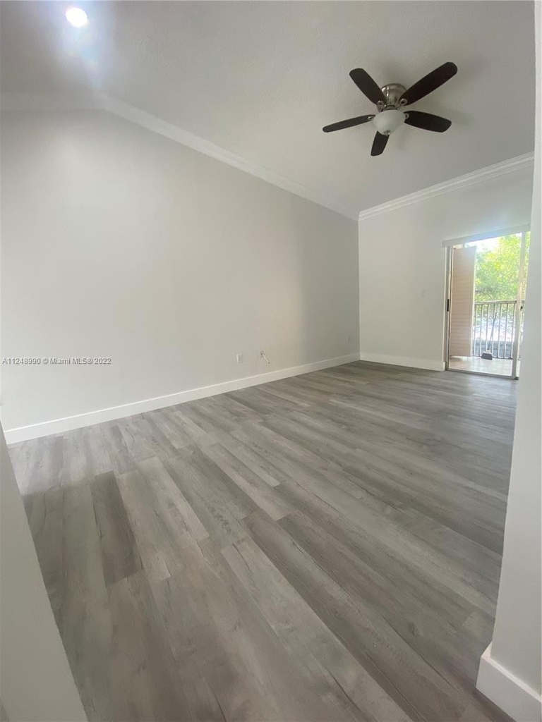 8107 Sw 21st Ct - Photo 2